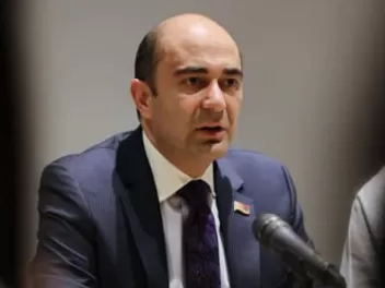 Իմ հայտարարությունից հետո, րոպեներ առաջ, Ռազմ...