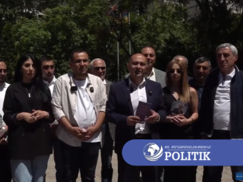 Էն տեքստը, որի վրա մենք աշխատել ենք, չկա, Ադր...