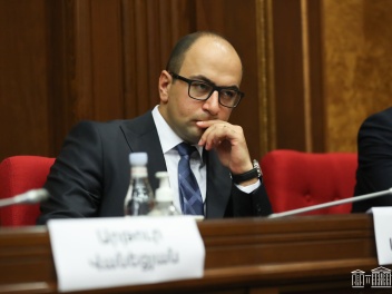 Աշոտյանի դեպքում սա արդեն անձնական վենդետա է....