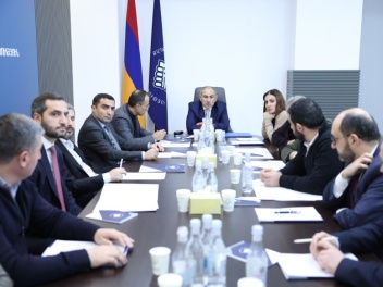 Փաշինյանը բանակցություններ է վարում «Քաղաքացի...