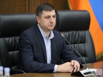 Ակնհայտ է, որ վերևից ՍԴ-ին հանձնարարություն է...