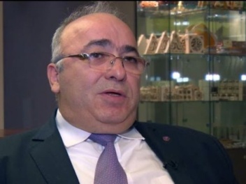 Գաբրիել Չեմբերջյանը դատի է տվել ԱՄԻՕ բանկին....