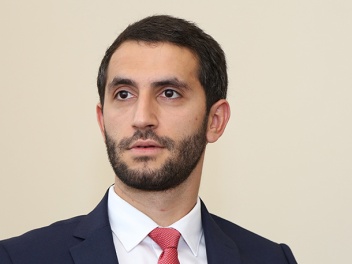 «Հրապարակ»․ Ռուբինյանն արդեն իրեն ԱԺ նախագահ է զգում