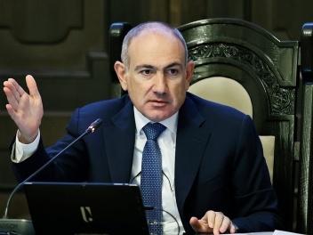 Երբ ստախոսը պապայի արև է երդվում