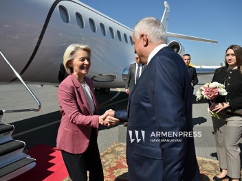Ուրսուլա ֆոն դեր Լայենն աշխատանքային այցով ժա...