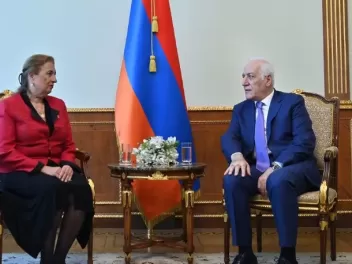 Վահագն Խաչատուրյանը հրաժեշտի հանդիպում է ունեցել Հունգարիայի դեսպան Աննա Մարիա Շիկոյի հետ