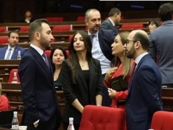 ՔՊ-ում ավարտին են մոտենում կադրային վերադասավորումները․ հայտնի է նաև խմբակցության քարտուղարի հավանական թեկնածուն. «Ժողովուրդ»