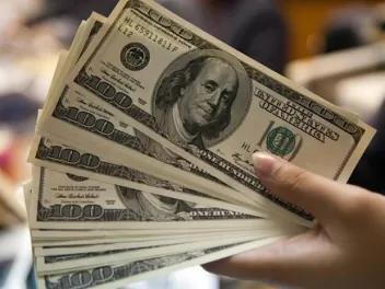 Դոլարի եւ ռուբլու փոխարժեքները մի փոքր նվազել...