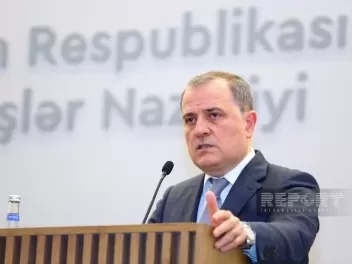 Բայրամովը Լավրովի հետ քննարկել է հայ-ադրբեջան...