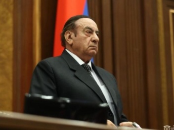 Ավանդույթը չի խախտվի․ «Հրապարակ»