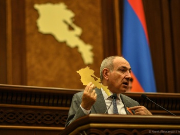 Բա ասում էիր՝ Հայոց պատմություն չկա, Հայաստան...