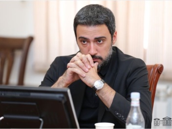 Կալանավայրերում քնելու տեղերը քիչ են, ինչու՞...
