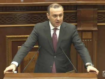 Արմեն Գրիգորյանը անակնկալի է եկել պաշտոնաթողո...