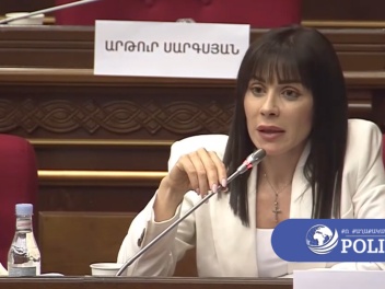 Վերջում հանձնաժողովից մնաց Քըլըչի շնորհավորան...