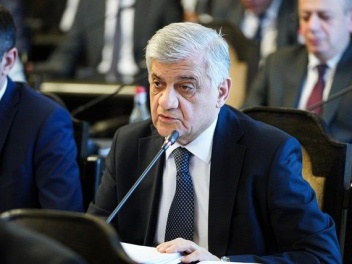 Արմեն Ղուլարյանի հույսը չի «մեռնում»․ «Հրապարակ»