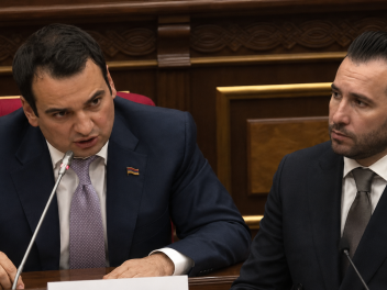 Դուք վերցնում եք մասնավոր կառավարիչներից, պետ...