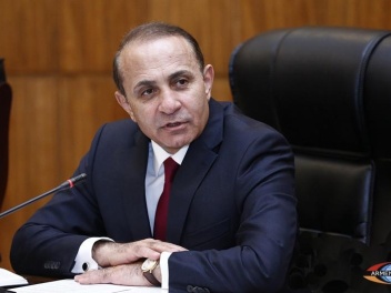 Իմ որդին այդ որակի մարդ չէ. Հովիկ Աբրահամյան