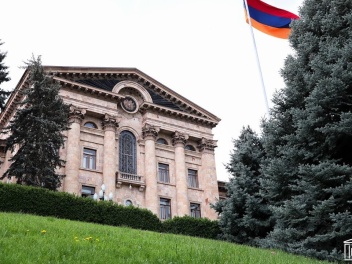 Ուղիղ․ Փաշինյանը հրաժարական է տալիս. Նորընտիր ԱԺ անդրանիկ նիստը