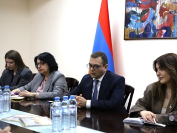 Վարչապետն ընդունել է ՀՀ–ում հավատարմագրված ար...