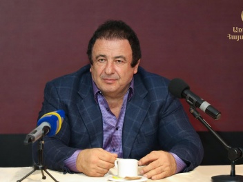 Անկախության հռչակագրի 36-րդ տարում մենք կանգն...