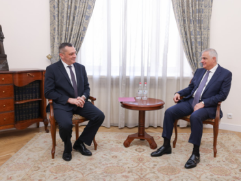 Մհեր Գրիգորյանն ու Ալեքսանդր Սուբբոտինը քննար...