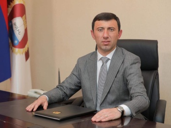 «Հրապարակ»․ Արձակուրդում գտնվելիս հրամաններ է...