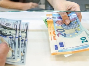 Դոլարն ու ռուբլին թանկացել են․ փոխարժեքն՝ այս...