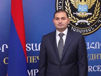 Սիրո Ամիրխանյանը  վերանշանակվել է