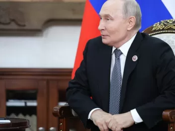 BBC. Սպիտակ արջերի վրա մարդասպան կետերի հարձա...
