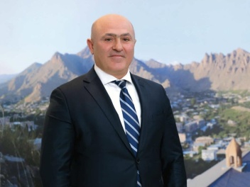 Մեղրիի համայնքապետ Խաչատուր Անդրեասյանը կալան...