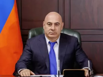 «Փաստ». Աբովյանի ընտրությունների գլխավոր ինտրիգը. կառաջադրվի՞, արդյոք, Էդուարդ Բաբայանը