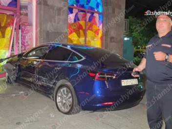Սայաթ-Նովա պողոտայում բшխվել են «Dodge»-ն ու...