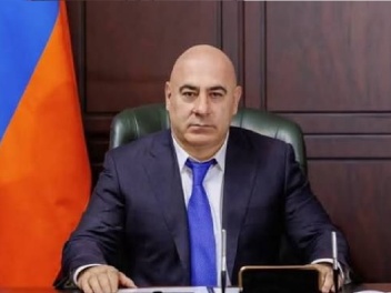 «Հրապարակ»․ Առուշանյանի «Բիզնեսը» մետաստազներ...