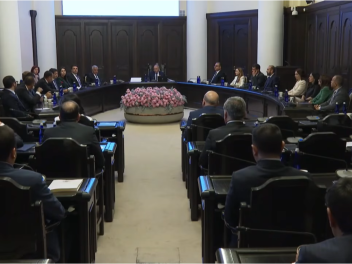 Պաշտոնյաների աշխատավարձերը կբարձրանան․ նոր նա...
