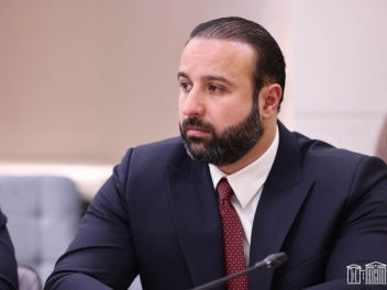 Հայկ Սարգսյանի հարցը՝ վերեւներում․ «Հրապարակ»