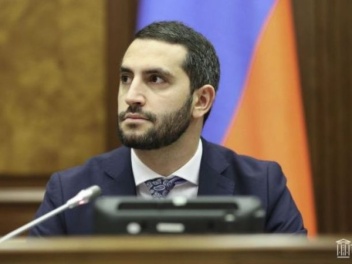 ԱԺ աշխատակազմի ղեկավարի տեղակալները վերանշանա...
