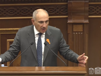 ՀՀ-ն «Մատենադարանի» տնօրենի միջոցով արձագանքել և արձանագրել է Գանձասարի հայկական ծագումը. Փաշինյան