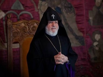 Գարեգին Բ-ի և սրբազանների գործն արդեն Երևանու...