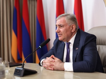 Սամվել Կարապետյանը Փաշինյանից պահանջում է հրա...