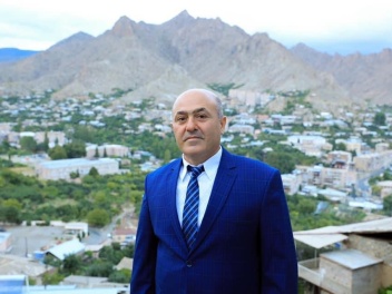 Շարունակում եմ մնալ ՔՊ կուսակցության շարքերու...