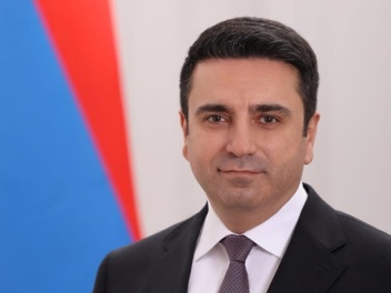«Ժողովուրդ». Բիշքեկ մեկնելուց առաջ Ալեն Սիմոնյանը փորձում է «խմբագրել» Ռուսաստանի մասին իր խոսքերը