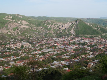 Ադրբեջանցի զինծառայողի կողմից ձեռքի հատվածում...