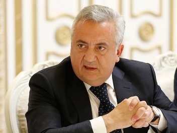 Փաշինյանն ազատել է Արթուր Ջավադյանին հատուկ հանձնարարություններով դեսպանի պաշտոնից