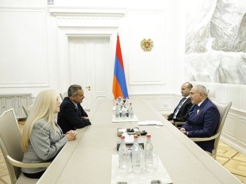 Փաշինյանն ու Ասիֆ Մահմուդը քննարկել են Հայաստ...