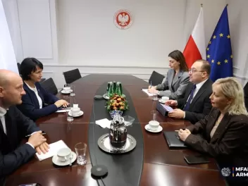 Վարշավայում քննարկվել են հայ-լեհական համագործ...