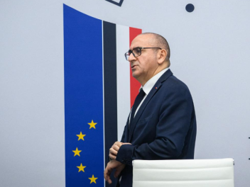 Ֆրանսիայի ներքին գործերի նախարարը հրաժարական է տվել բողոքի ցույցերի պատճառով
