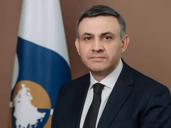 ԵՏՀ նախարարի գործունեության շուրջ հարցեր են բ...