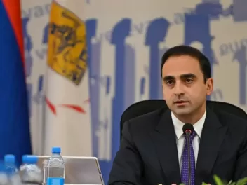 Ինչո՞ւ ենք ավտոբուսին 20-30 րոպե սպասում. քաղ...