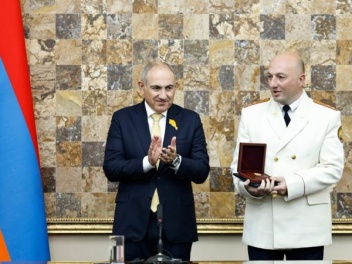 Ծառուկյանի գործը քննած վարչության պետը պարգևա...