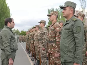 Խնդիր է դրվել ամեն գնով ավելացնել «Պաշտպան հայրենյաց» ծրագրի շահառուների թիվը․ «Հրապարակ»